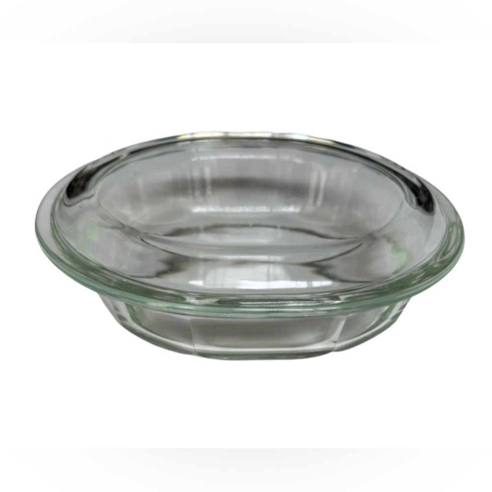 PYREX Clear Glass Oval Casserole Baking Dish w/ Cover Paneled Sides 1.3 L